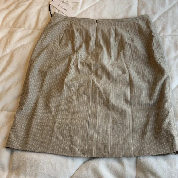 NWT CALVIN KLEIN Pinstripe Pencil Skirt - Picture 2 of 12